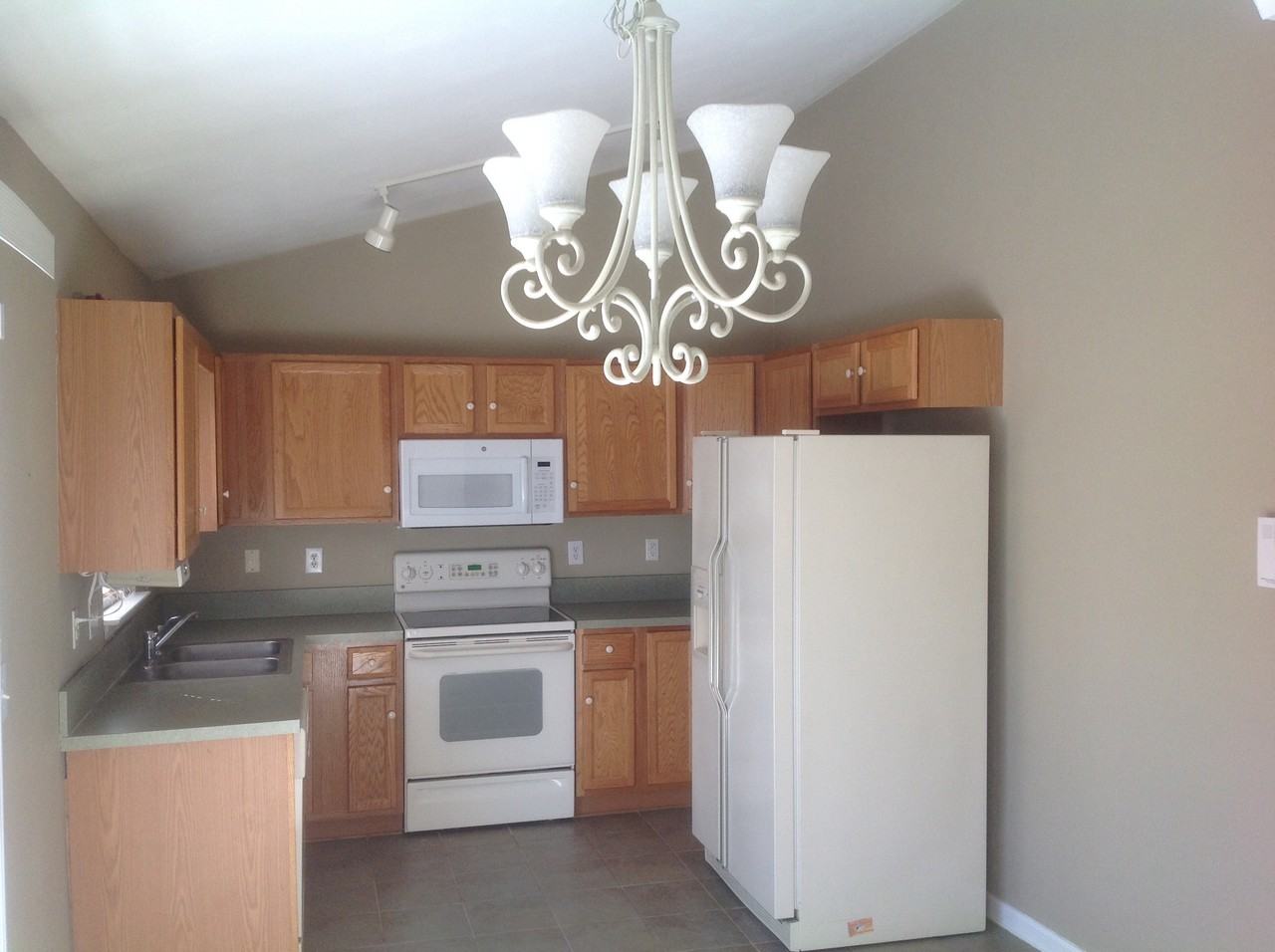 4809 Nelms Ln NE - Photo 2 of 10