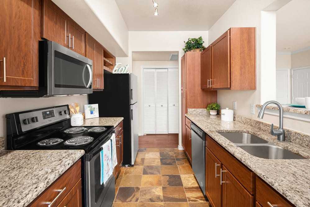 9931 HYATT RESORT DR - Photo 2 of 19