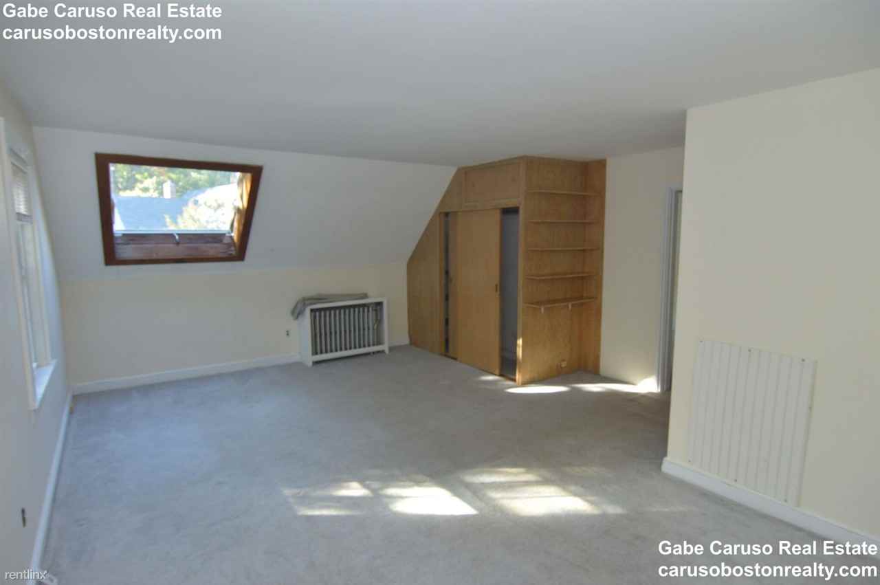 256 Lowell Ave - Photo 3 of 12