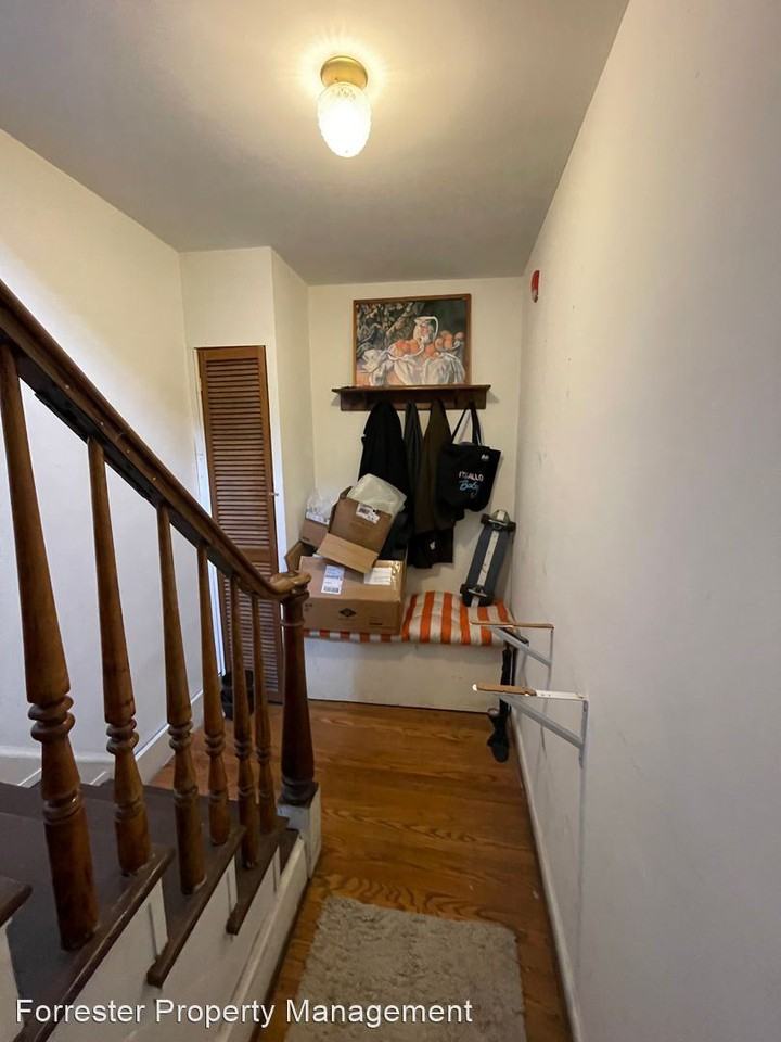 1033 Tasker St. - Photo 2 of 10