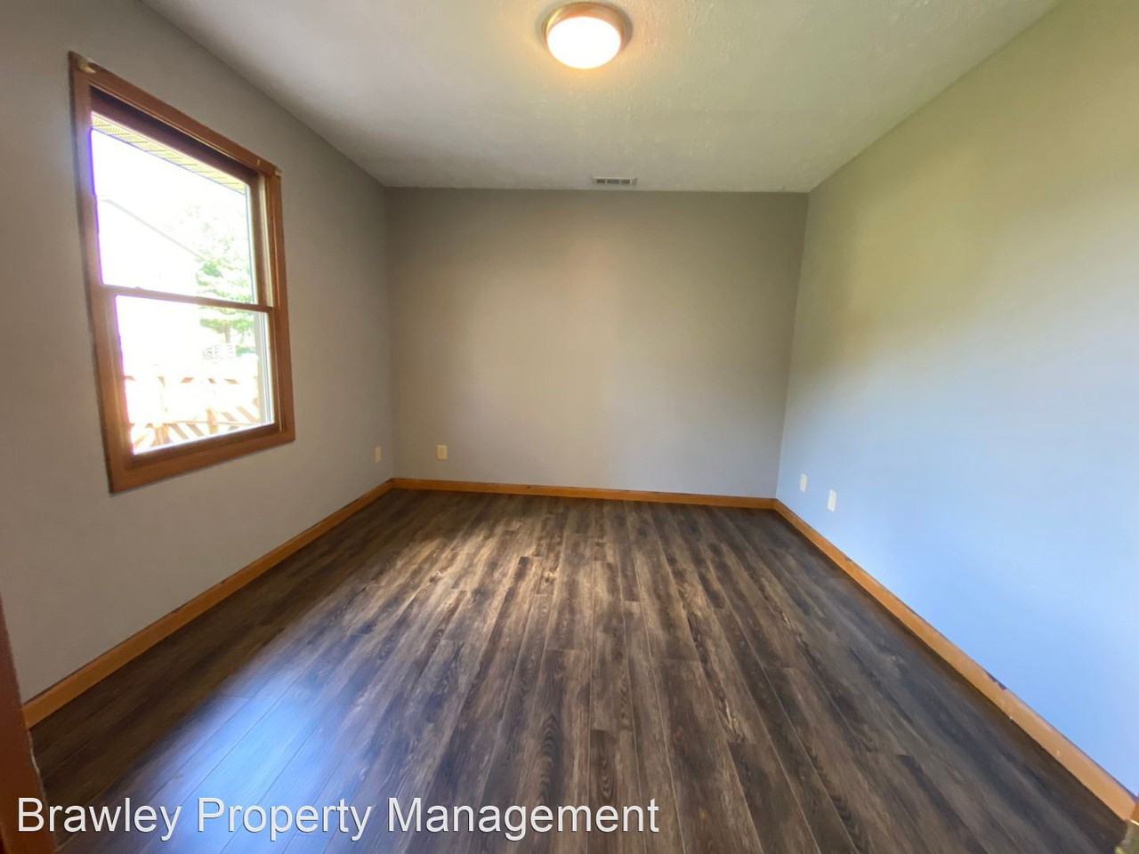 4658 W Sunset Ave - Photo 3 of 8