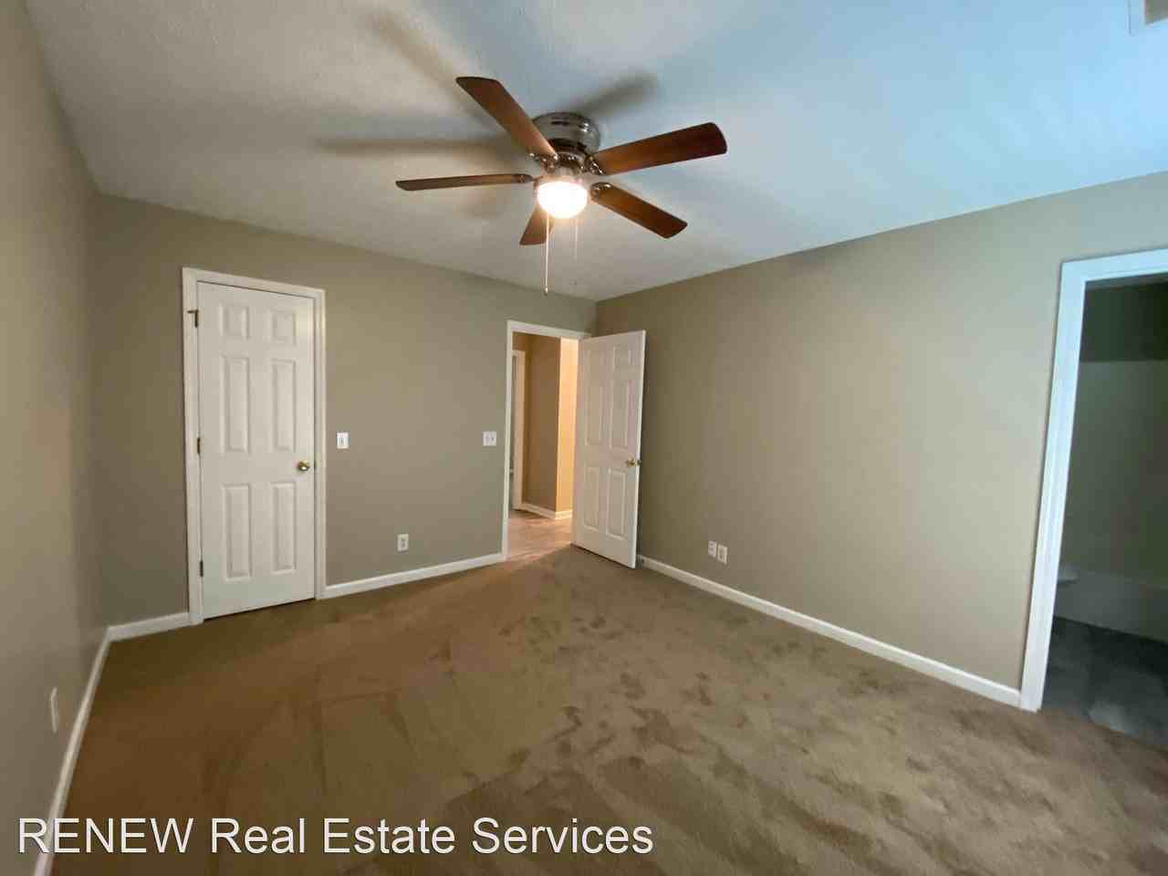 624 Toshas Ct - Photo 3 of 32