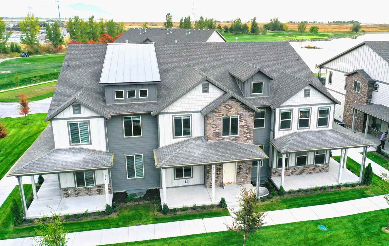 1878 W Springwater Ln - Photo 3 of 43