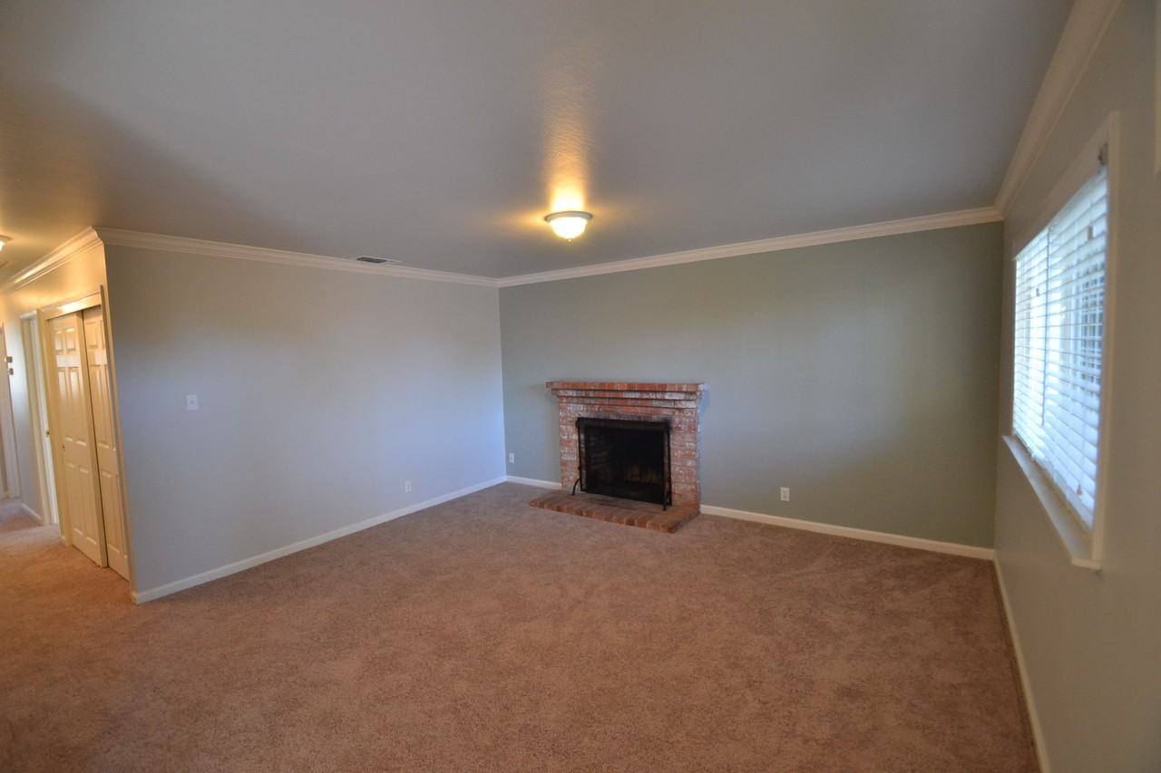 1222 Gerry Way - Photo 3 of 8