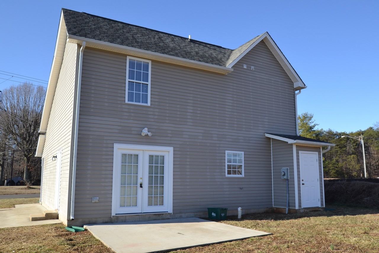 5255 Murray Rd - Photo 2 of 10