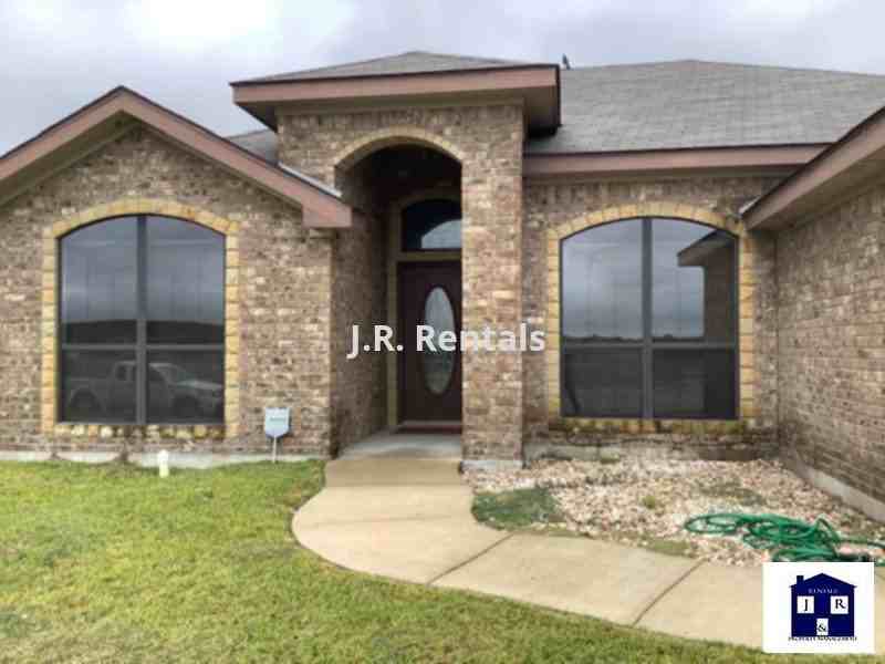 2411 Coy Dr - Photo 2 of 29