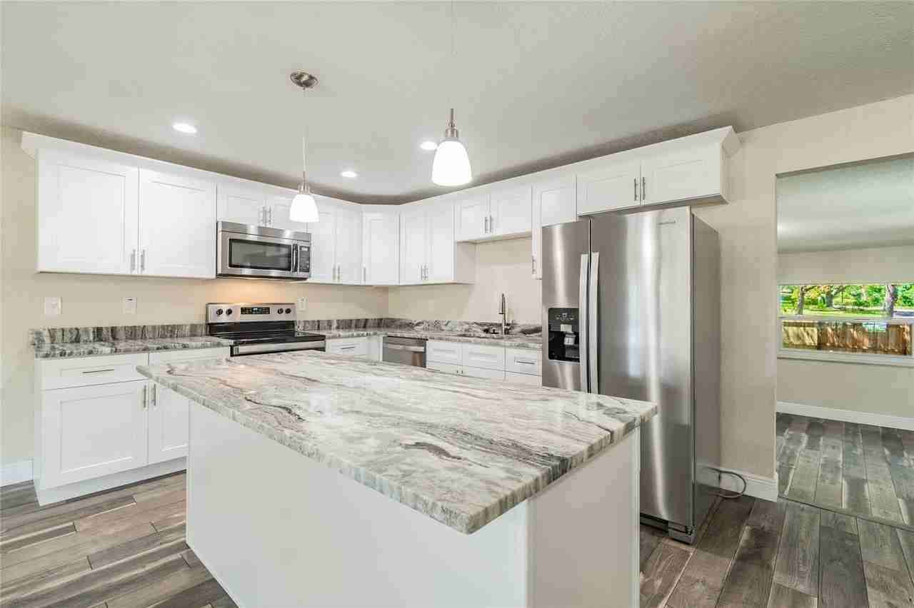 10 Suncrest Drive - Photo 3 of 13