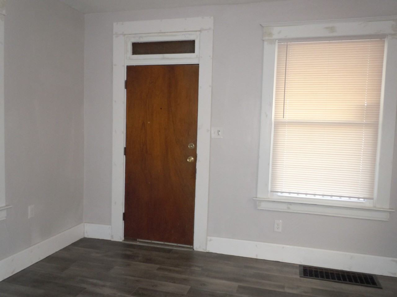 2238 State Street - Photo 5 of 9