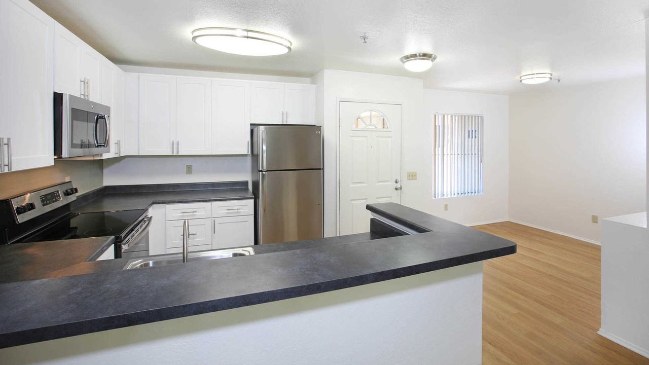 Centre Club - Photo 7 of 33