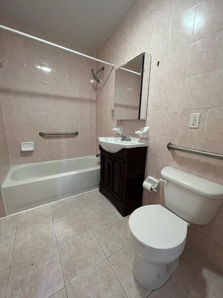 9711 Alstyne Ave #1 - Photo 3 of 5