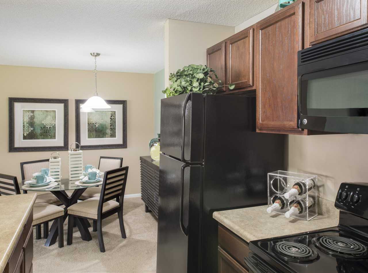 Glens of Northville Apartments - 20969 Woodland Glen Dr, Novi, MI 48167 ...