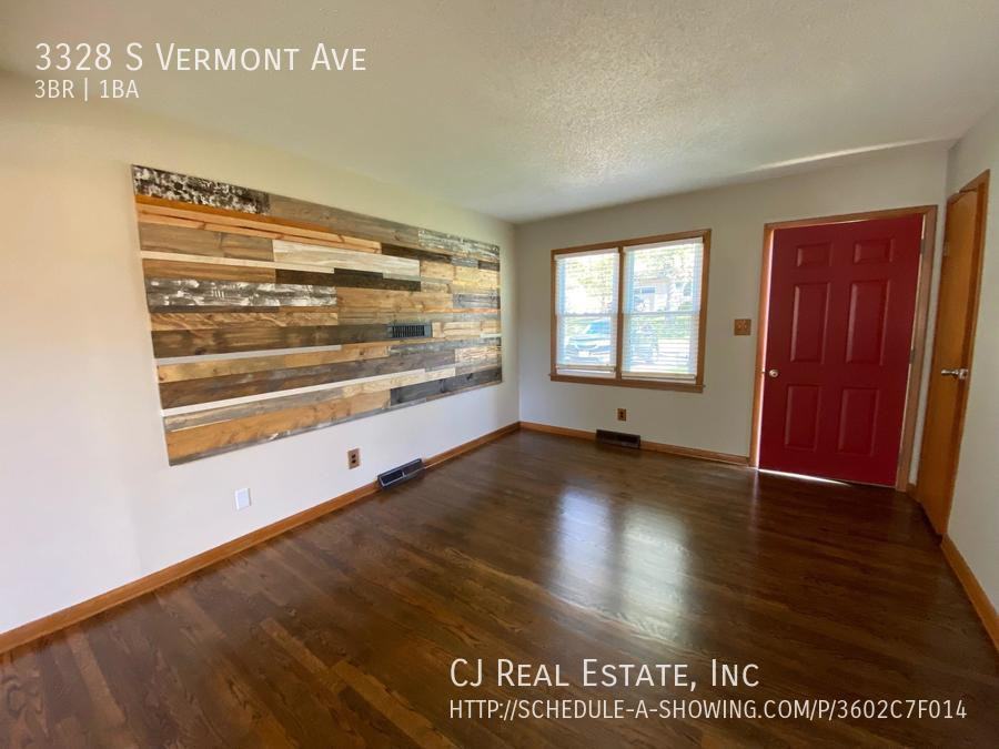 3328 S Vermont Ave - Photo 3 of 11