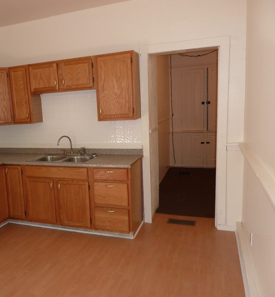 129 Clinton St #29 - Photo 2 of 32