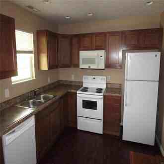 1013 N 8th St - Photo 2 of 5