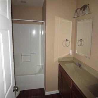 1013 N 8th St - Photo 3 of 5