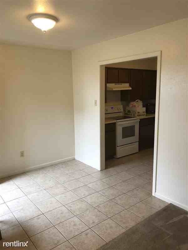 2819 Longmire Dr - Photo 3 of 18