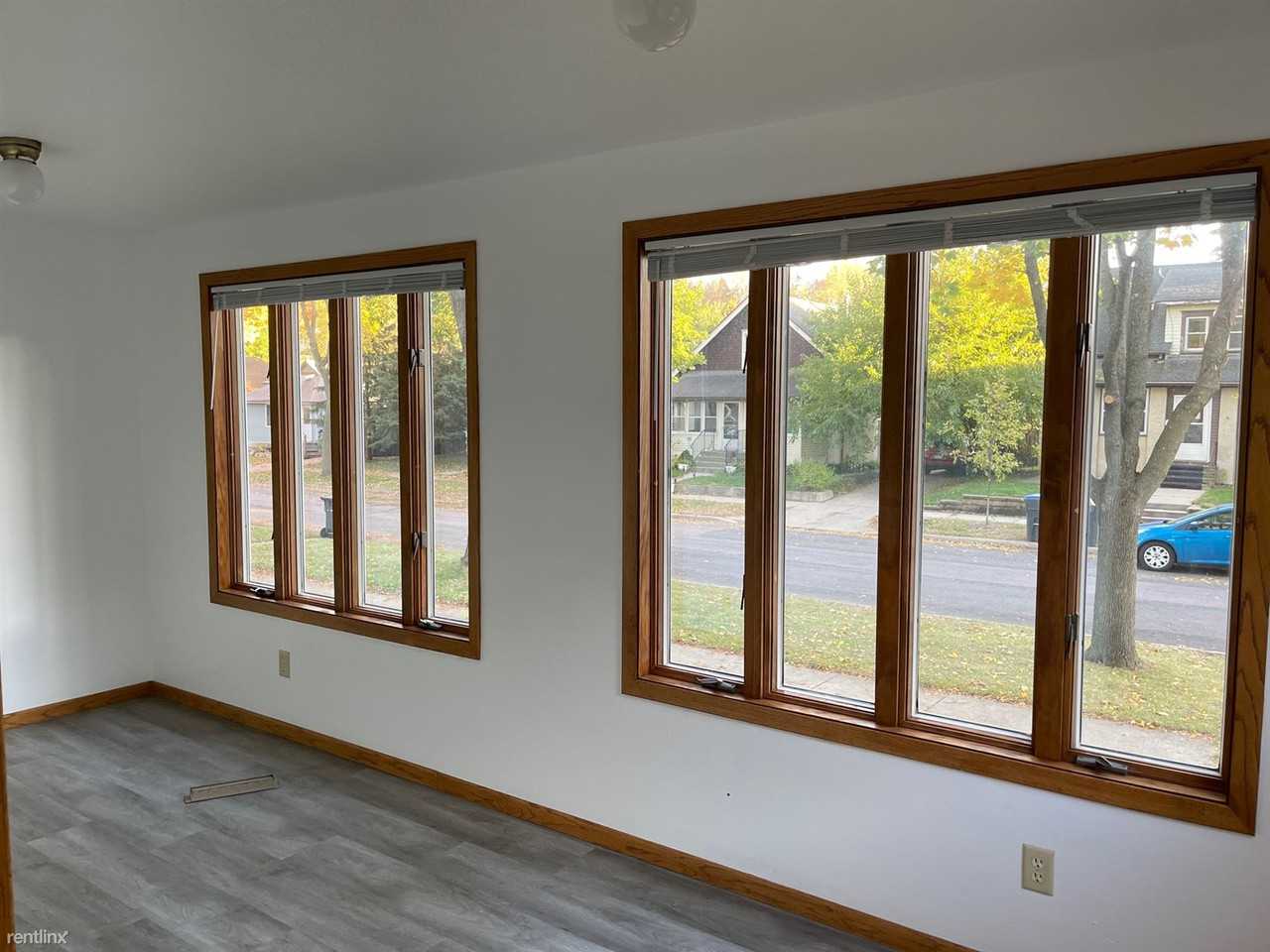 624 W 5th St - Photo 3 of 21