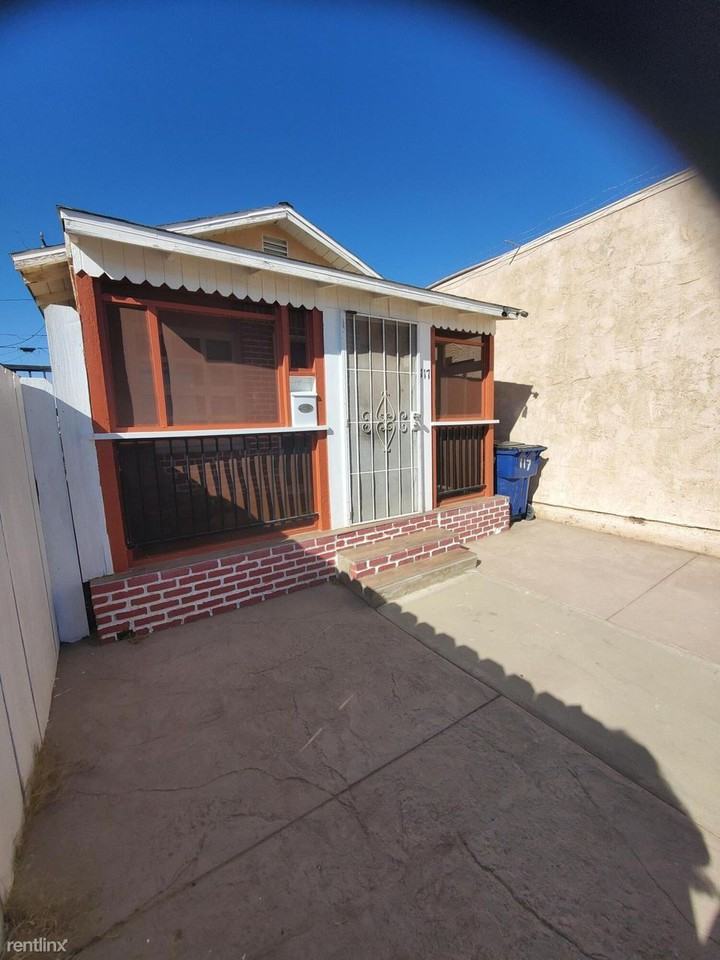 117 W Pillsbury St - Photo 3 of 17