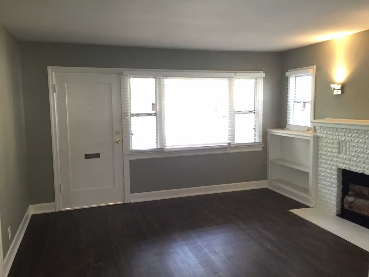 1882 N Madison Ave - Photo 2 of 5