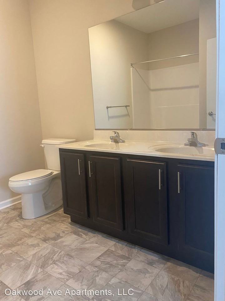 171 Oakwood Avenue - Photo 2 of 5