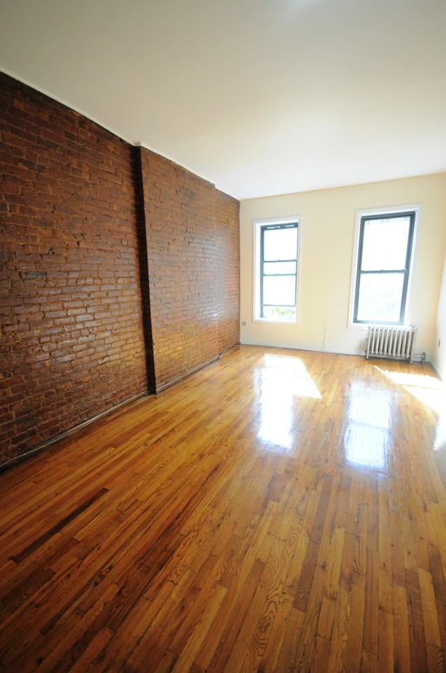 5th Ave & East 31st St