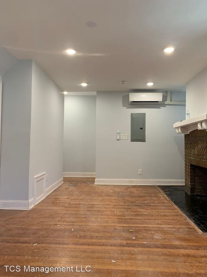 6225 carpenter street - Photo 2 of 30