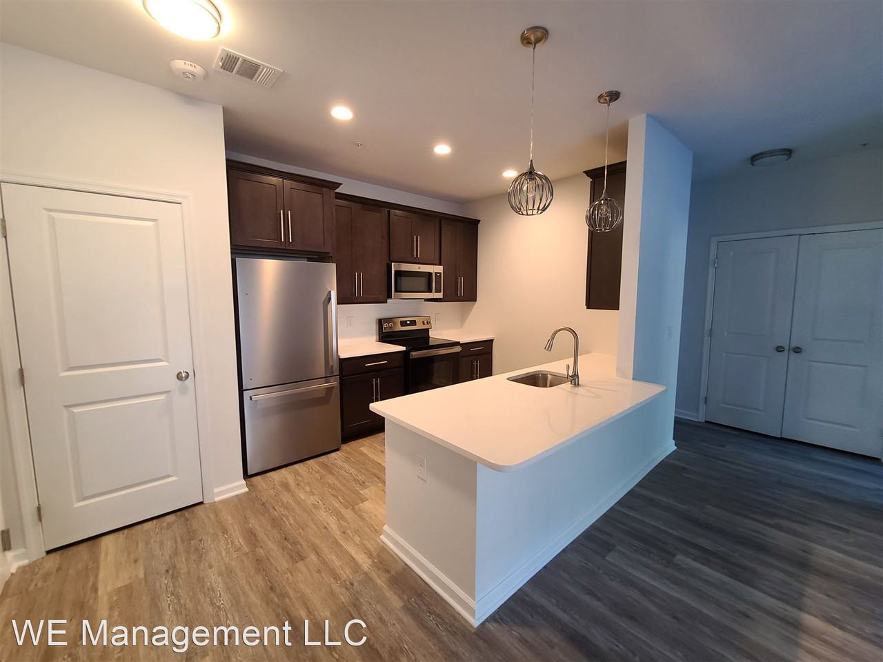 Riverview West Apartments - Photo 3 of 50