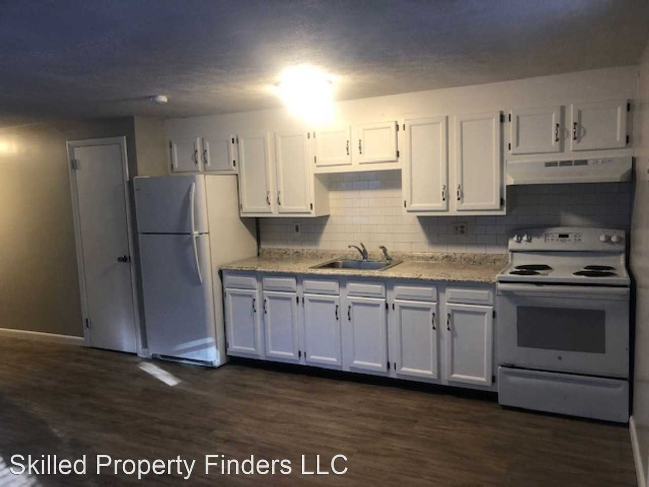 651 Main St - Photo 3 of 12