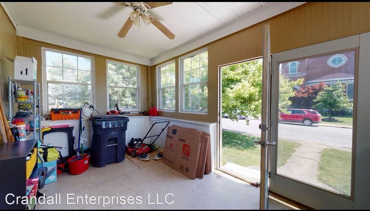 407 E 6th St - Photo 3 of 31