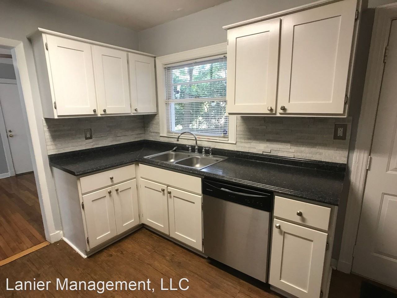 114 Alpine Dr - Photo 3 of 16