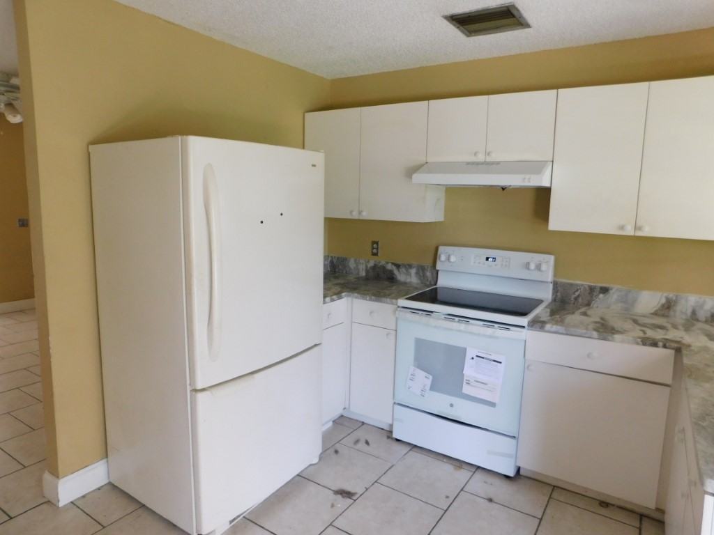 7321 Exemplar Dr - Photo 4 of 13