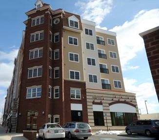 130 Rollins Ave - Photo 2 of 36