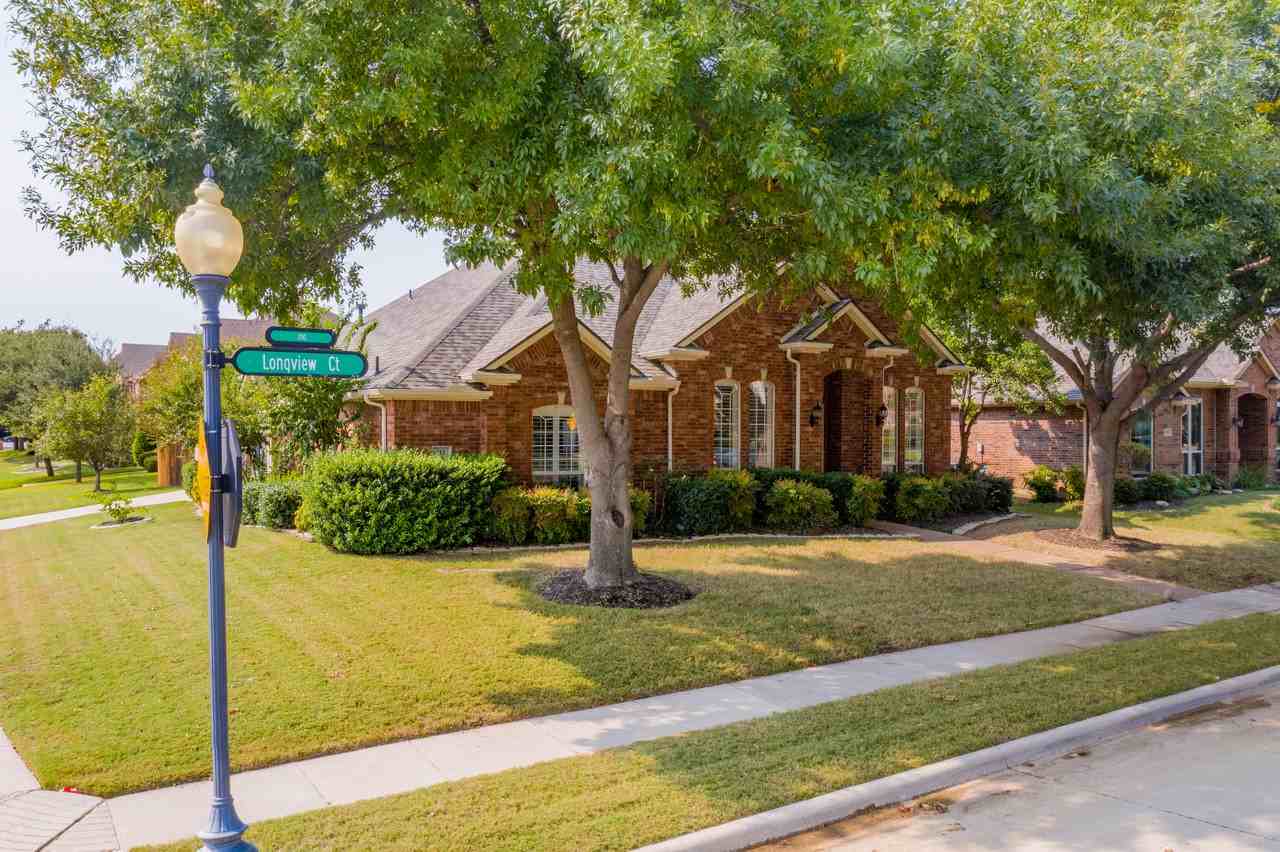 212 Longview Ct - Photo 2 of 26