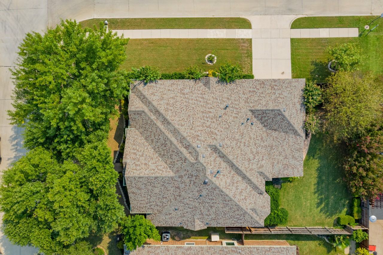 212 Longview Ct - Photo 3 of 26