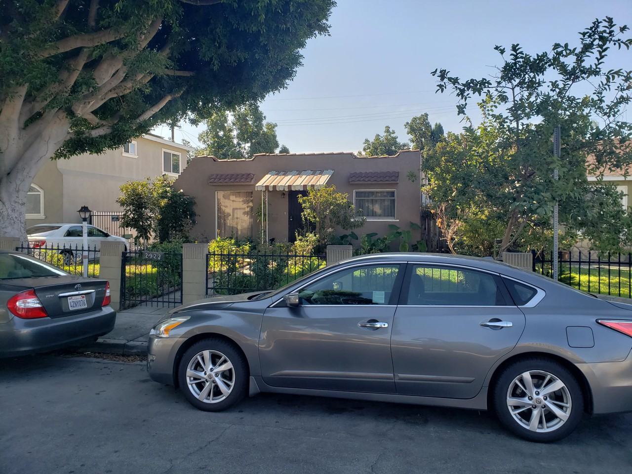 Room for rent - Photo 2 of 10