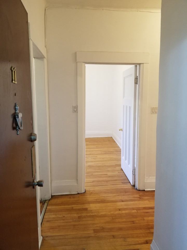 2250 Avenue Girouard #13