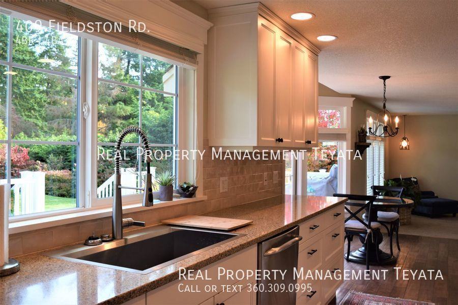 409 Fieldston Rd - Photo 3 of 28