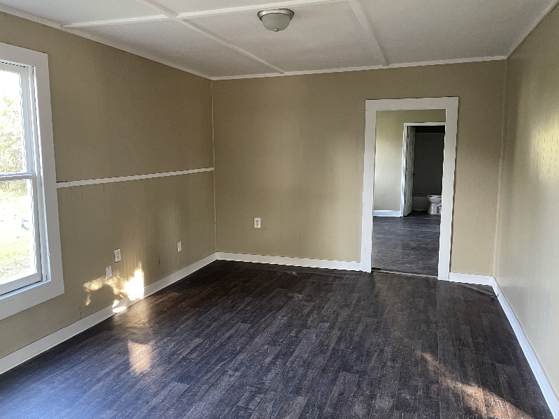 1206 W 7th St - Photo 3 of 8