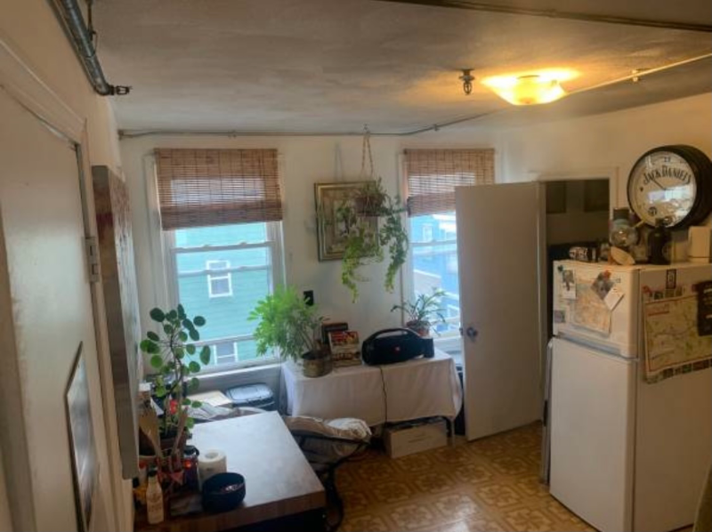 174 Ives St - Photo 3 of 7