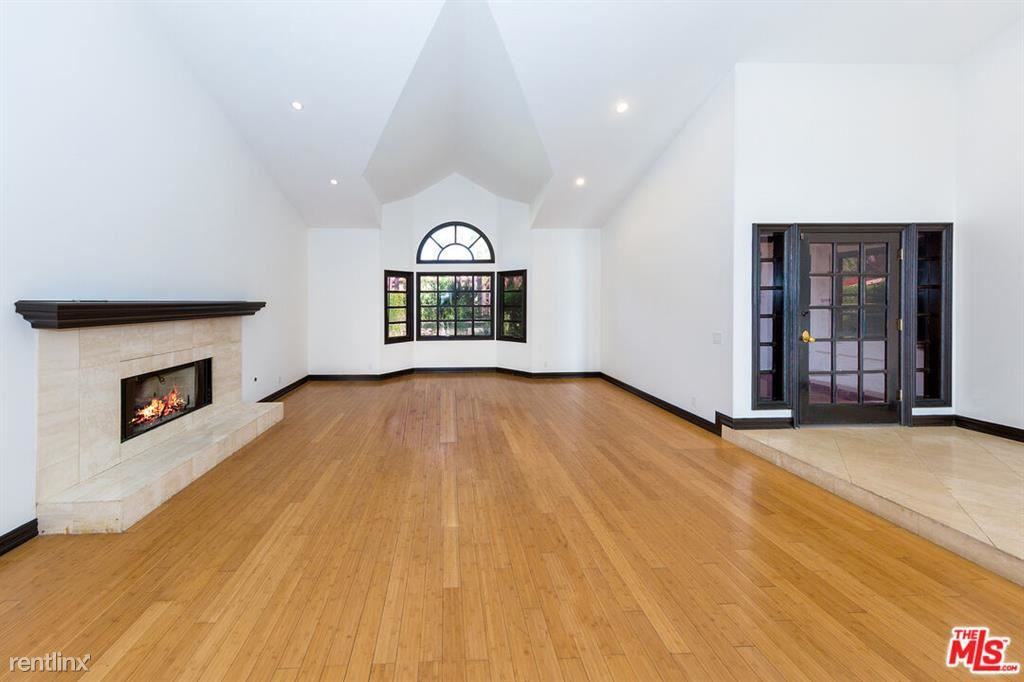 24362 Park Granada - Photo 2 of 10