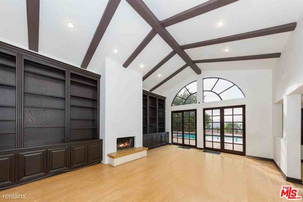 24362 Park Granada - Photo 3 of 10