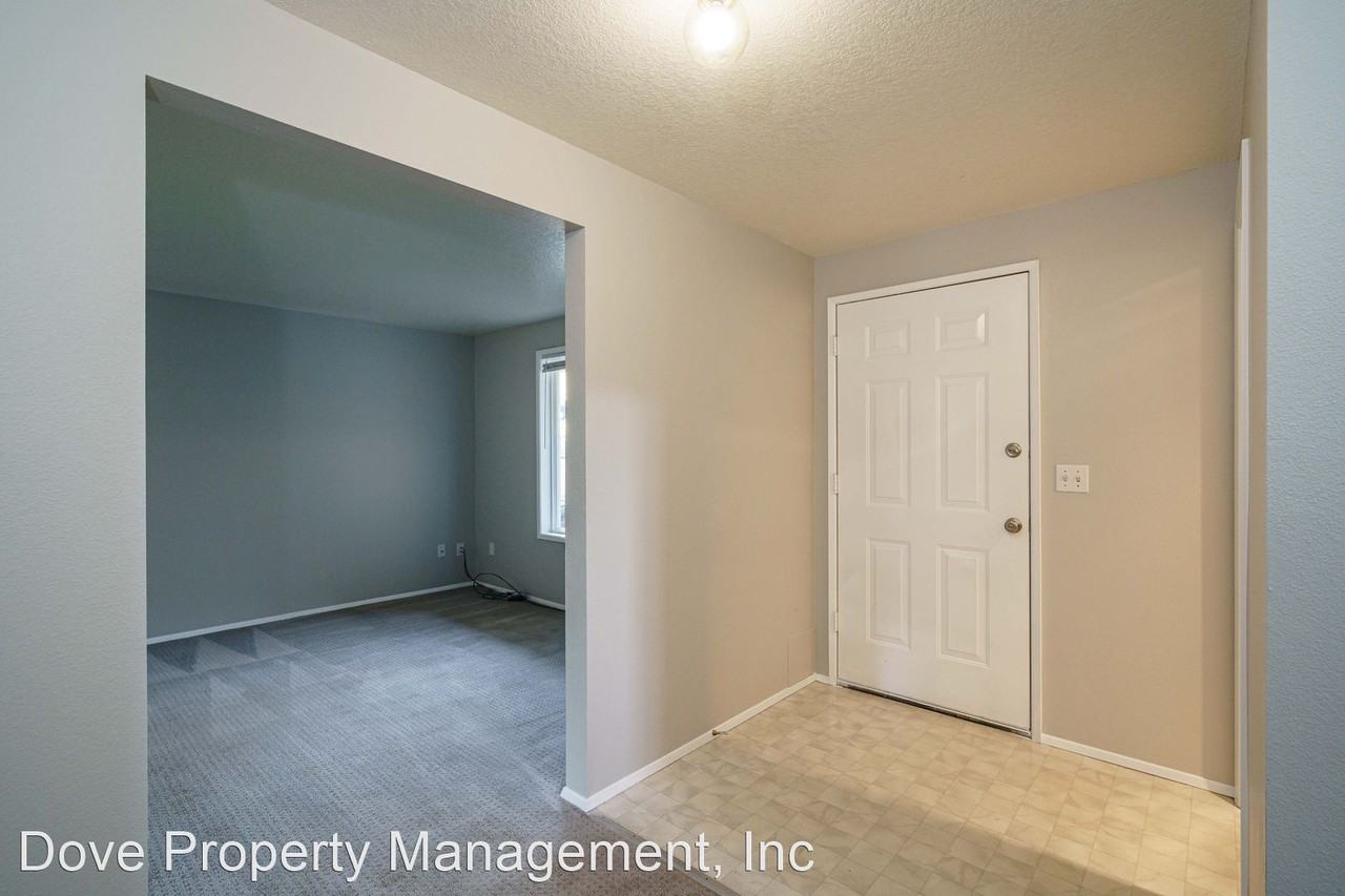 15309 Ne 50th St - Photo 2 of 35