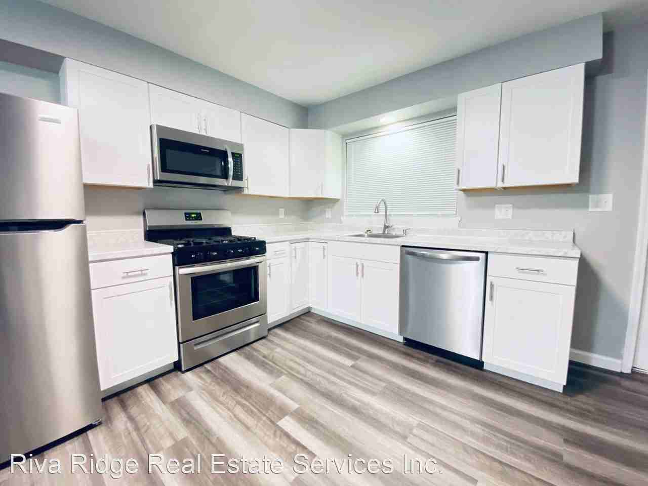 91 1/2 F Street - Photo 2 of 8