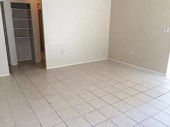 16410 Oak Rock St - Photo 3 of 10