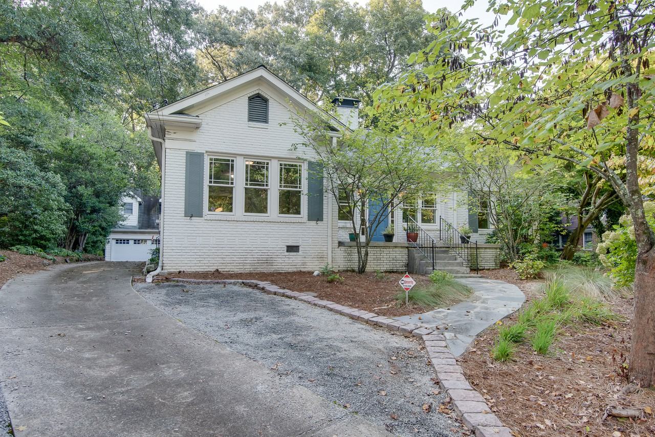 1205 Clifton Rd Ne - Photo 2 of 50