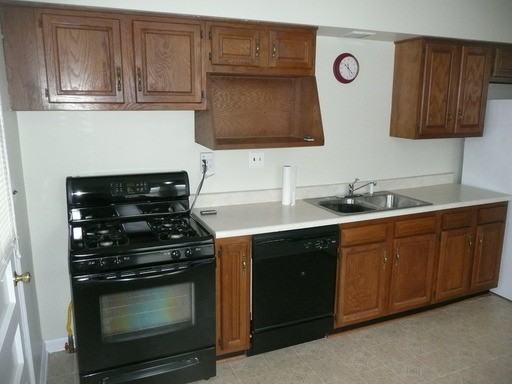 4226 Brookhaven Ave - Photo 2 of 8