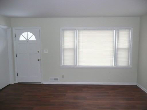 4226 Brookhaven Ave - Photo 3 of 8