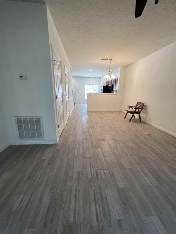 8087 Summer Cove Ct - Photo 2 of 11