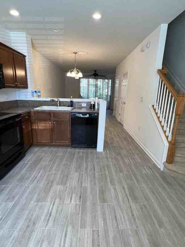 8087 Summer Cove Ct - Photo 4 of 11