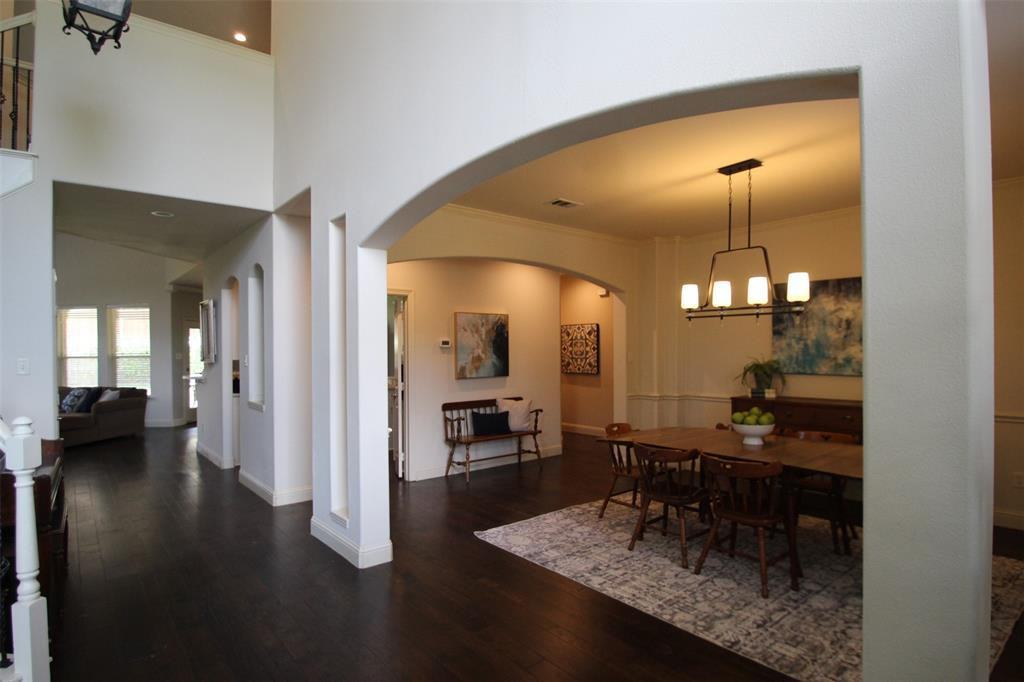 1716 Winding Hollow Ln - Photo 2 of 14